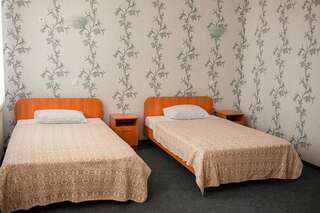 Отель Vershnyk Черкассы Стандартный двухместный номер с 2 отдельными кроватями-12